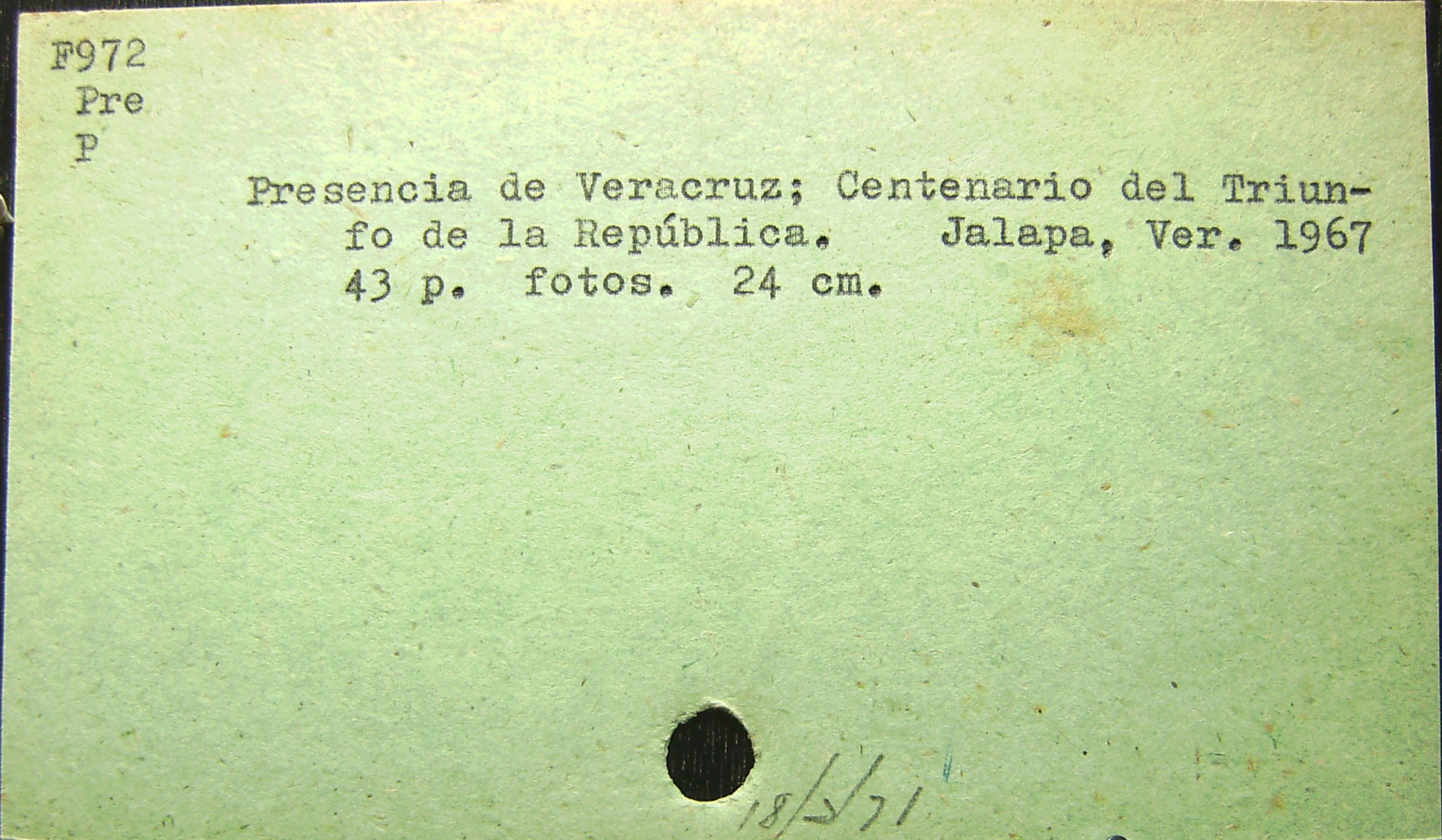 Institucion:BCUH Sala:OF GAV-84 (Poli-Prez) Ficha:0701